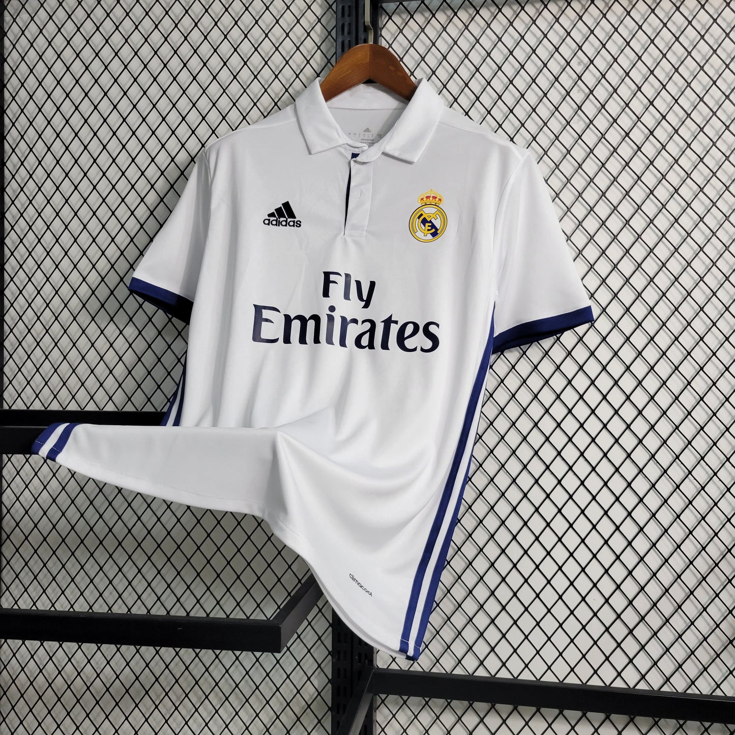 Camisa Retrô Real Madrid Home 2016/17