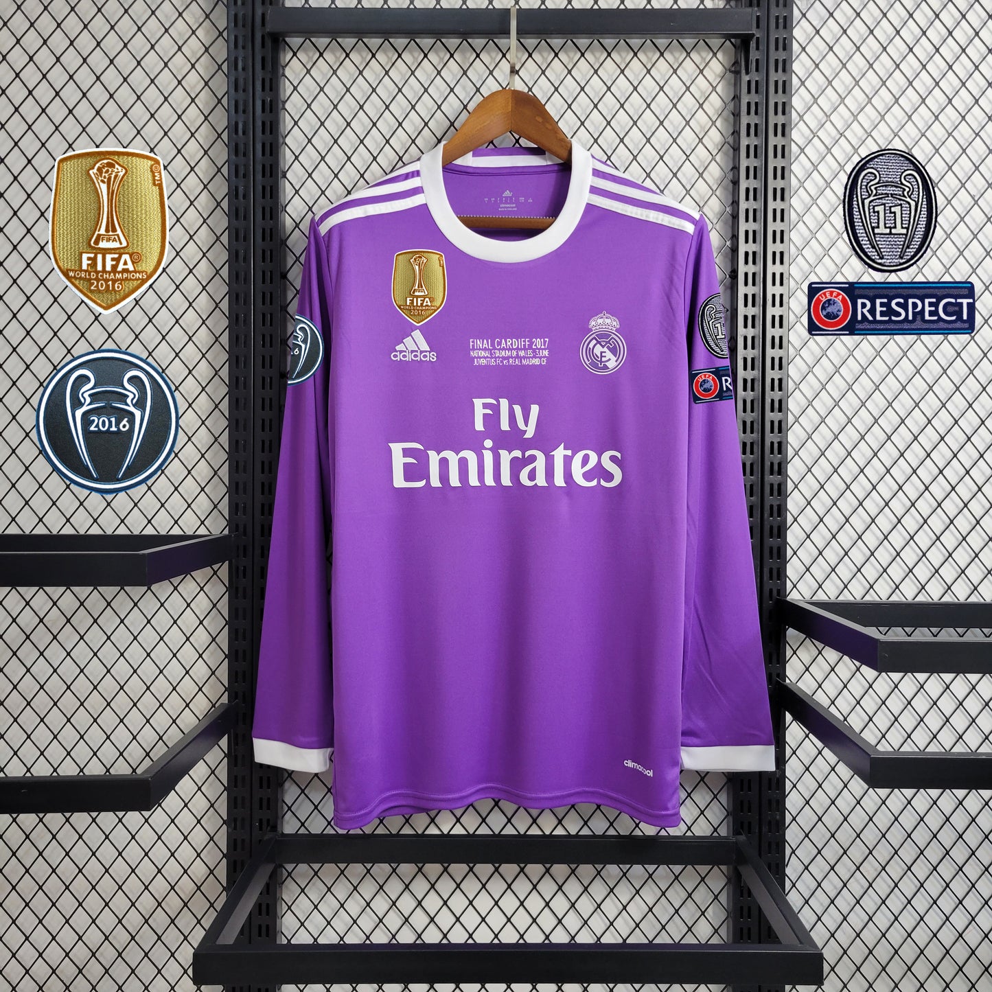 Camisa Retrô Manga Longa Real Madrid Away 2016/17