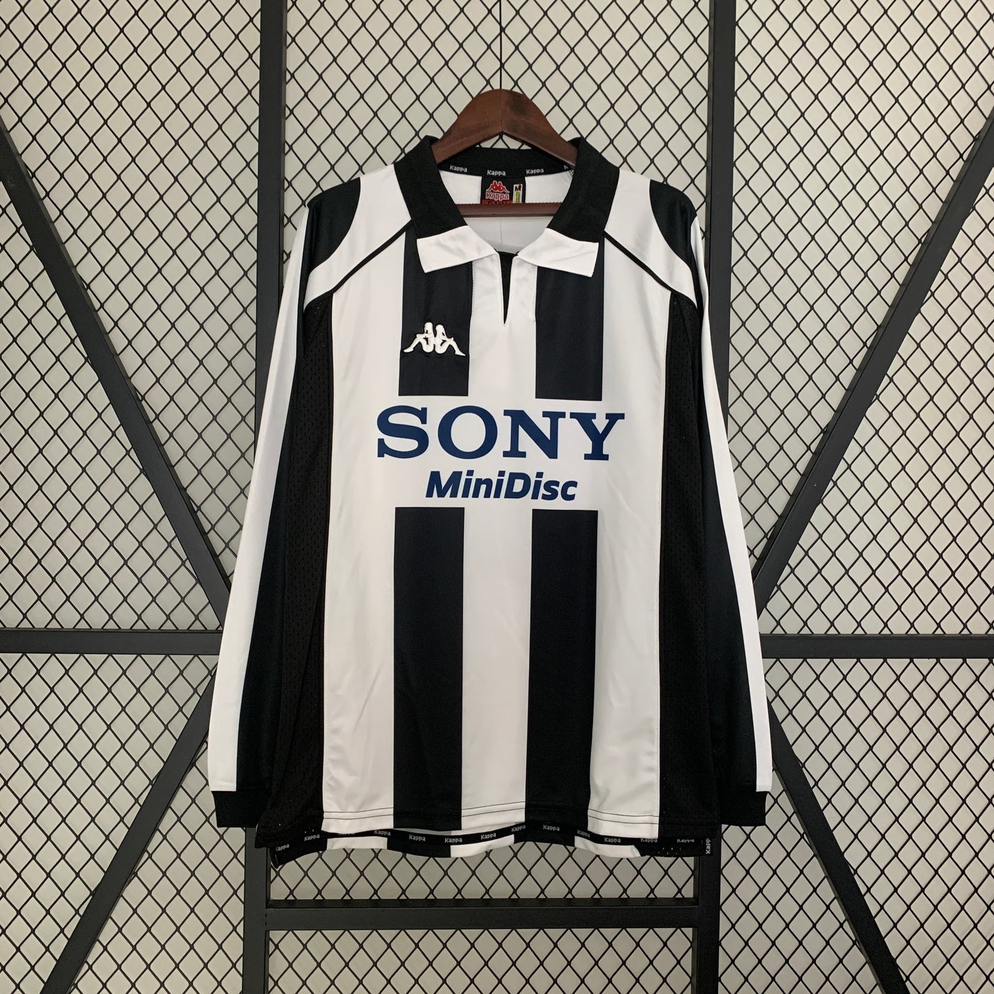 Camisa Retrô Manga Longa Juventus Home 1997/98