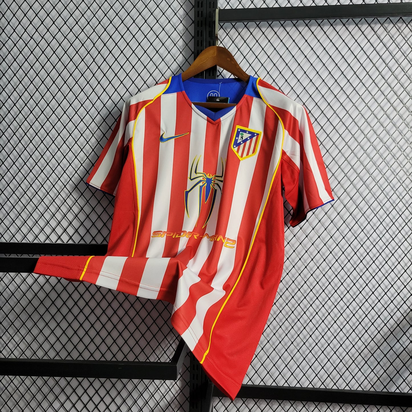 Camisa Retrô Atlético de Madrid Home 2004/05