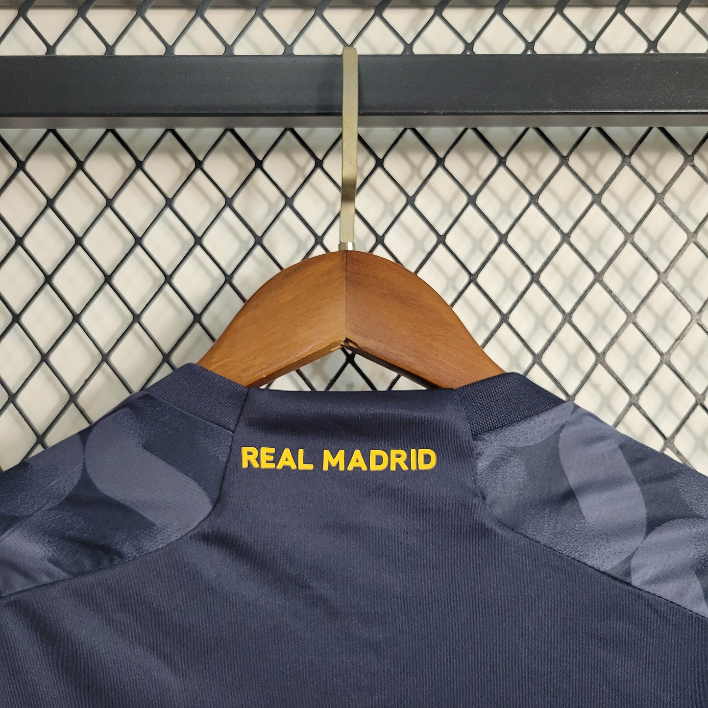 Camisa Torcedor Real Madrid Away Feminina 23/24