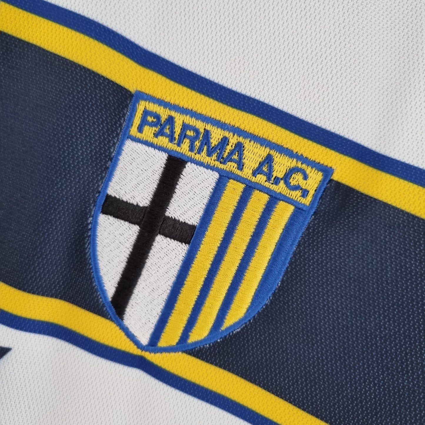 Camisa Retrô Parma Away 2001/02