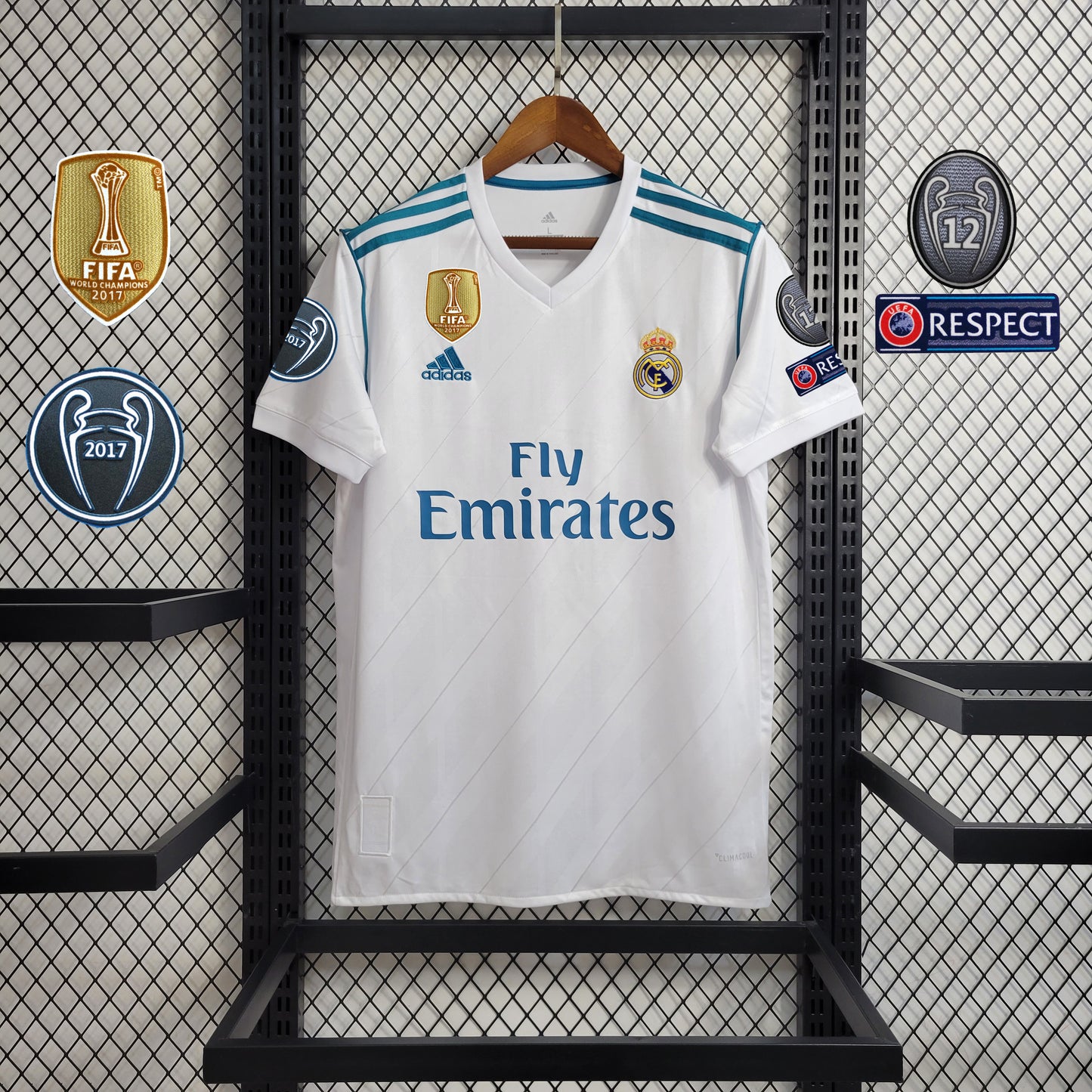 Camisa Retrô Real Madrid Home 2017/18