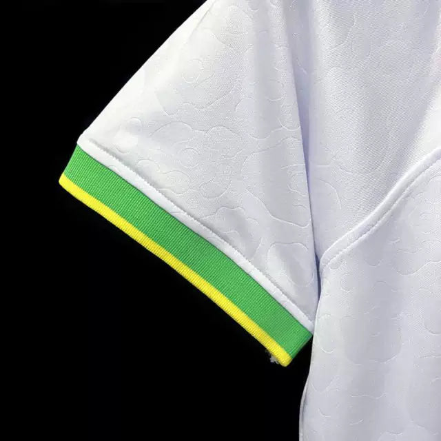 Camisa Torcedor Brasil Conceito "Branca" Feminina Copa do Mundo 2022