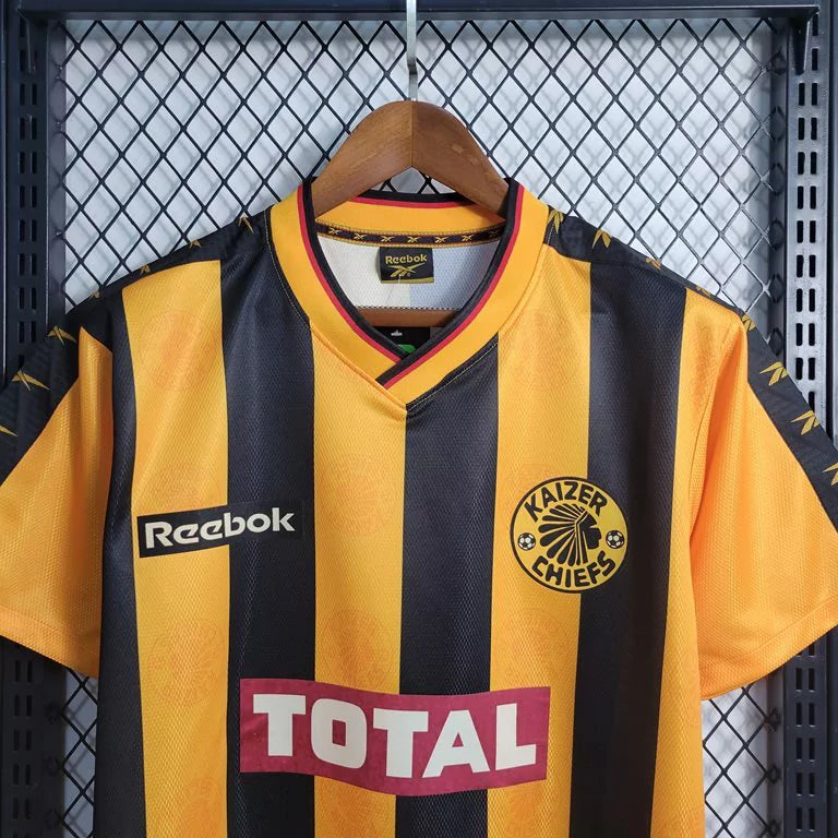 Camisa Retrô Kaizer Chiefs Home 1998/99