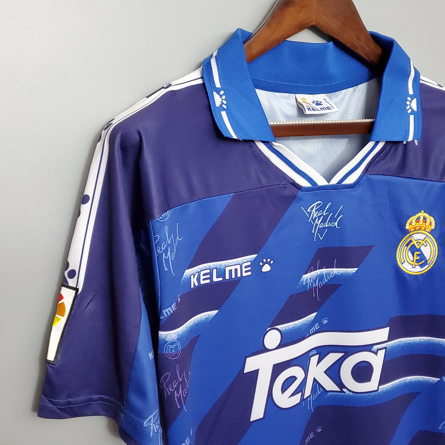 Camisa Retrô Real Madrid Away 1994/95