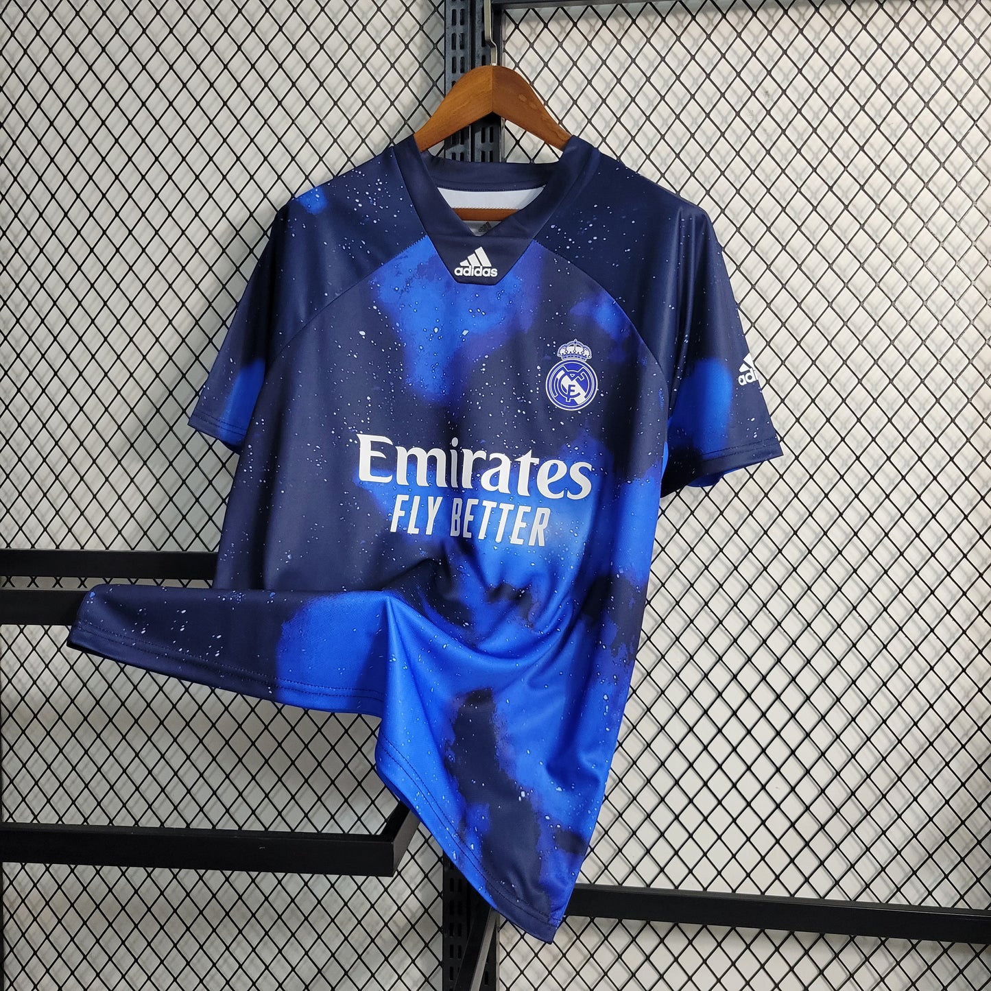 Camisa Retrô Real Madrid Edição Especial 2018/19