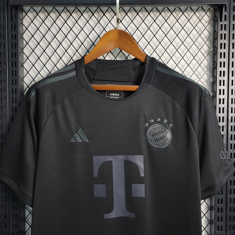 Camisa Torcedor Bayern de Munique Black Edition 23/24